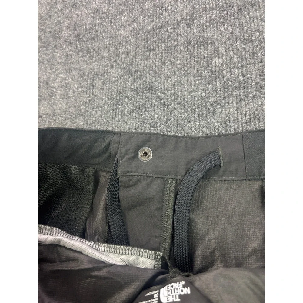 The North Face Convertible Pants Mens 38 Short Gray Ripstop Hiking Cargo